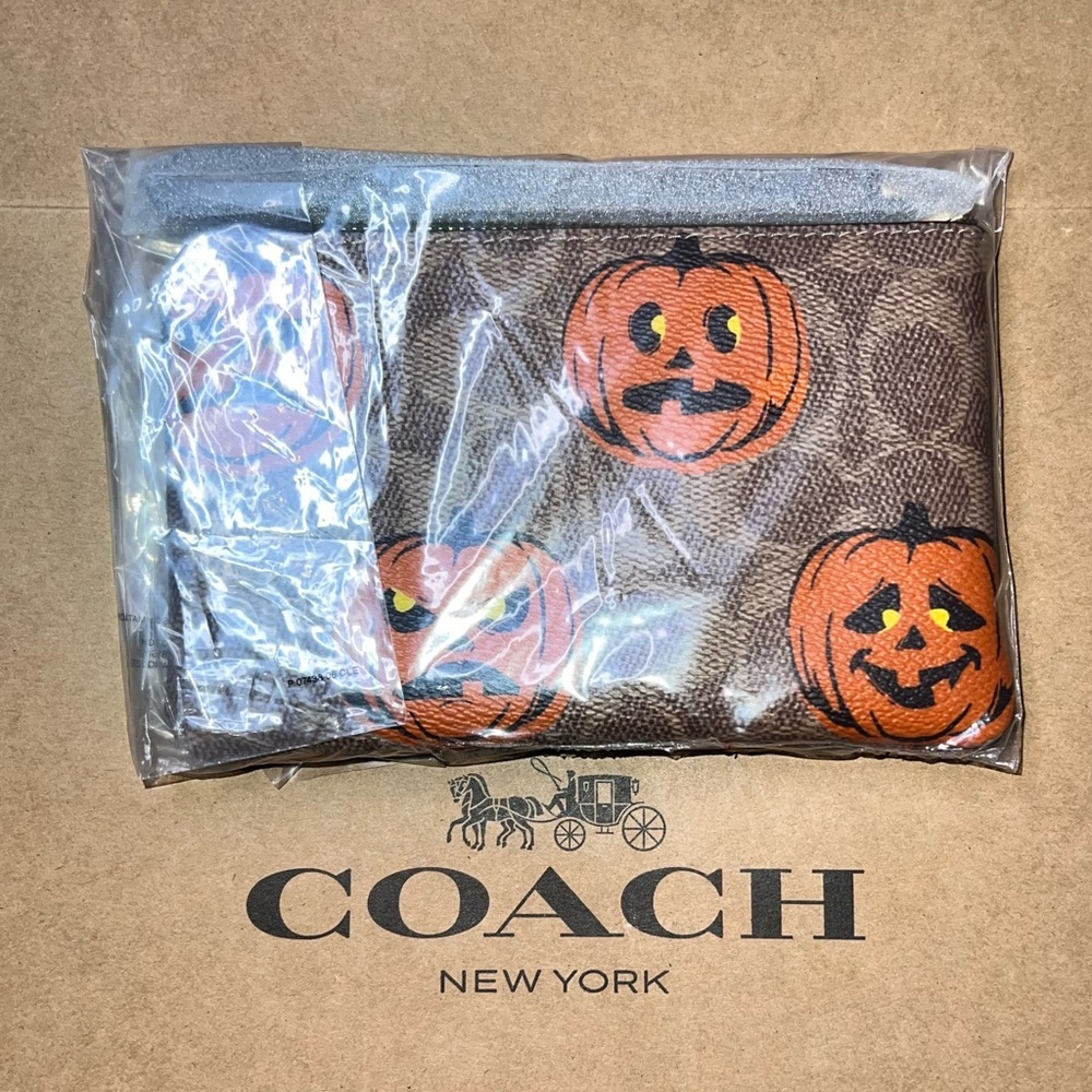 NWT COACH Halloween Corner Zip Wristlet Signature Canvas w Pumpkin Print CCL20 - Picture 2 of 7